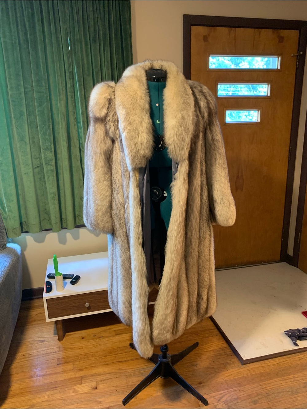 Vintage Karl Donoghue AUTHENTIC REAL Blue Fox Fur Full Length Coat